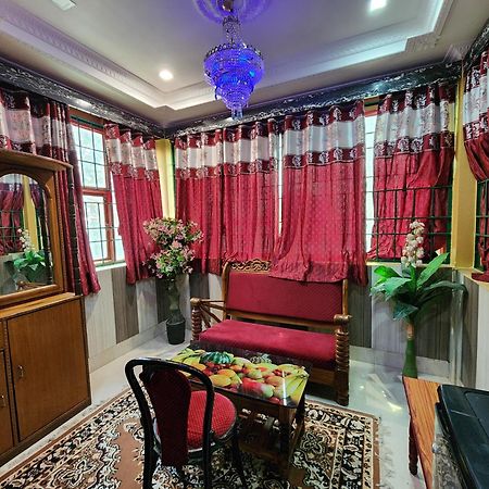 Hotel Shri Durga Baripada Eksteriør billede